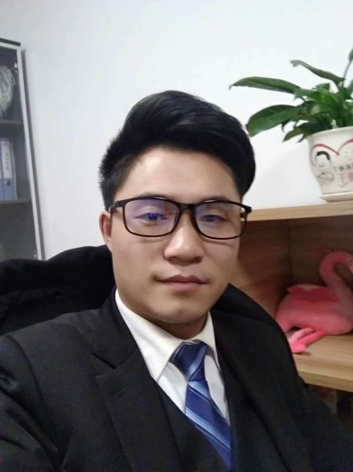 陈先生头像